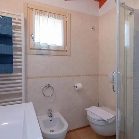 Nyaraló 2 Bedroom Gorgeous In Collina Bg *