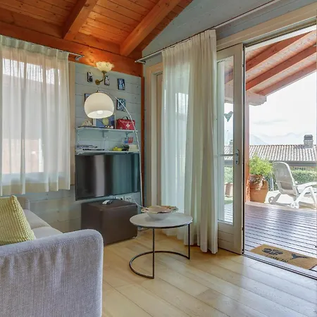 2 Bedroom Lovely In Solto Collina Bg * Riva di Solto