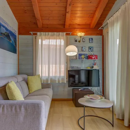 2 Bedroom Lovely In Solto Collina Bg Prázdninový dům